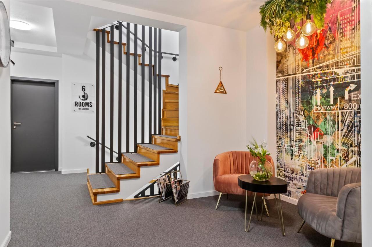 6Rooms 锡比乌 外观 照片