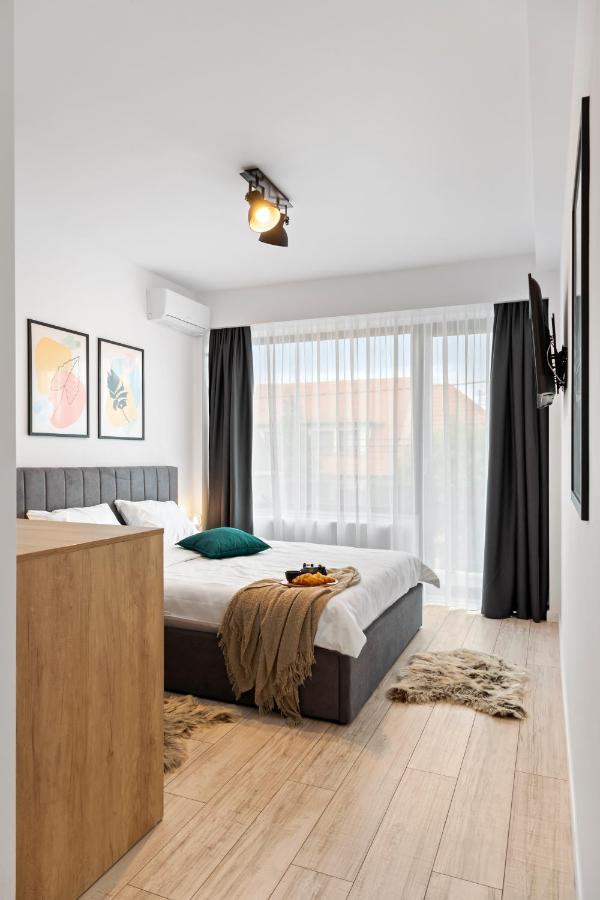 6Rooms 锡比乌 外观 照片