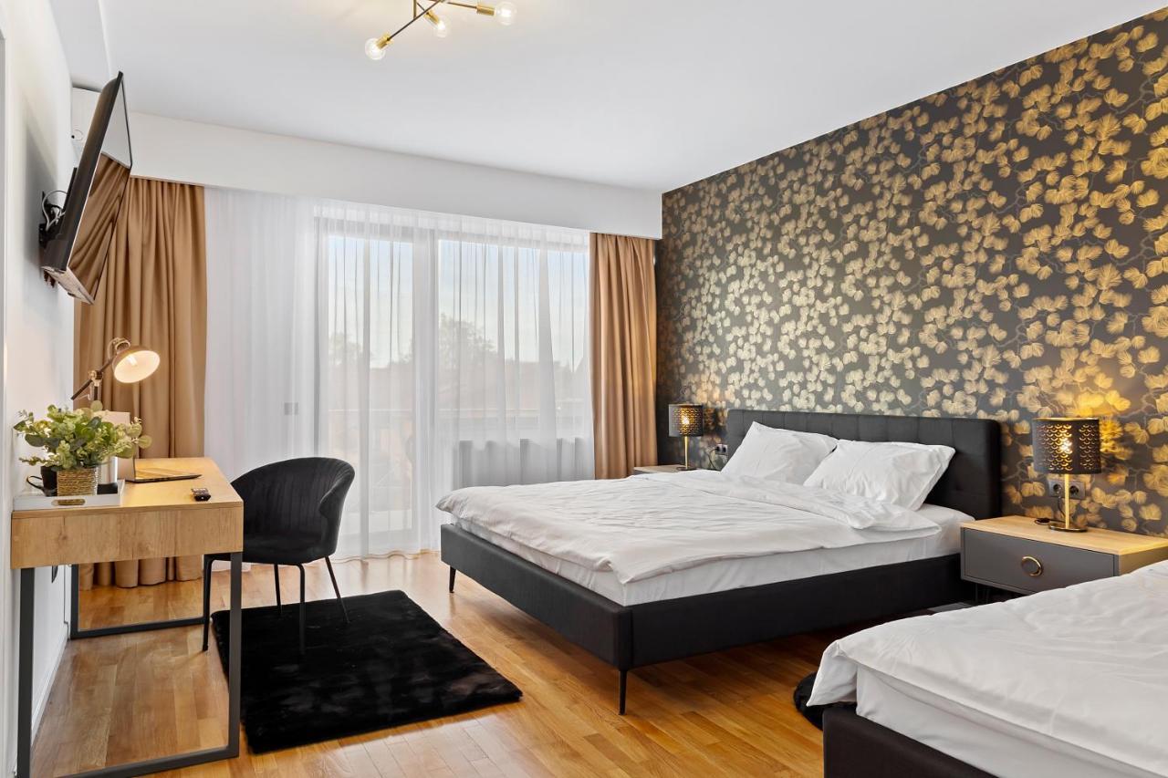 6Rooms 锡比乌 外观 照片
